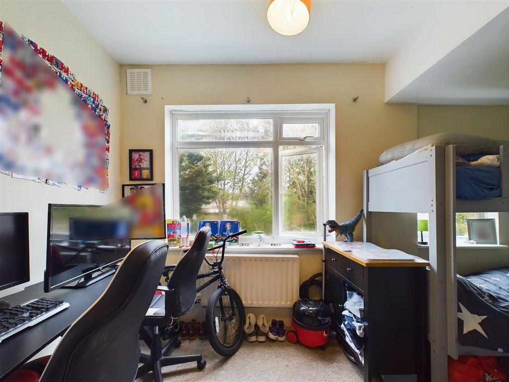 Property photo 3 of 21 Cam02337G0-Pr0163-Still024.Jpg