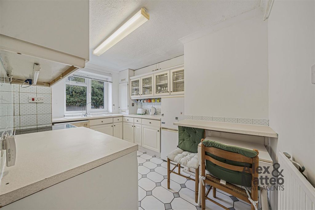 Property photo 3 of 17 Cragie House