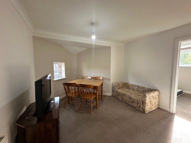 Property photo 3 of 9 Picture No. 04