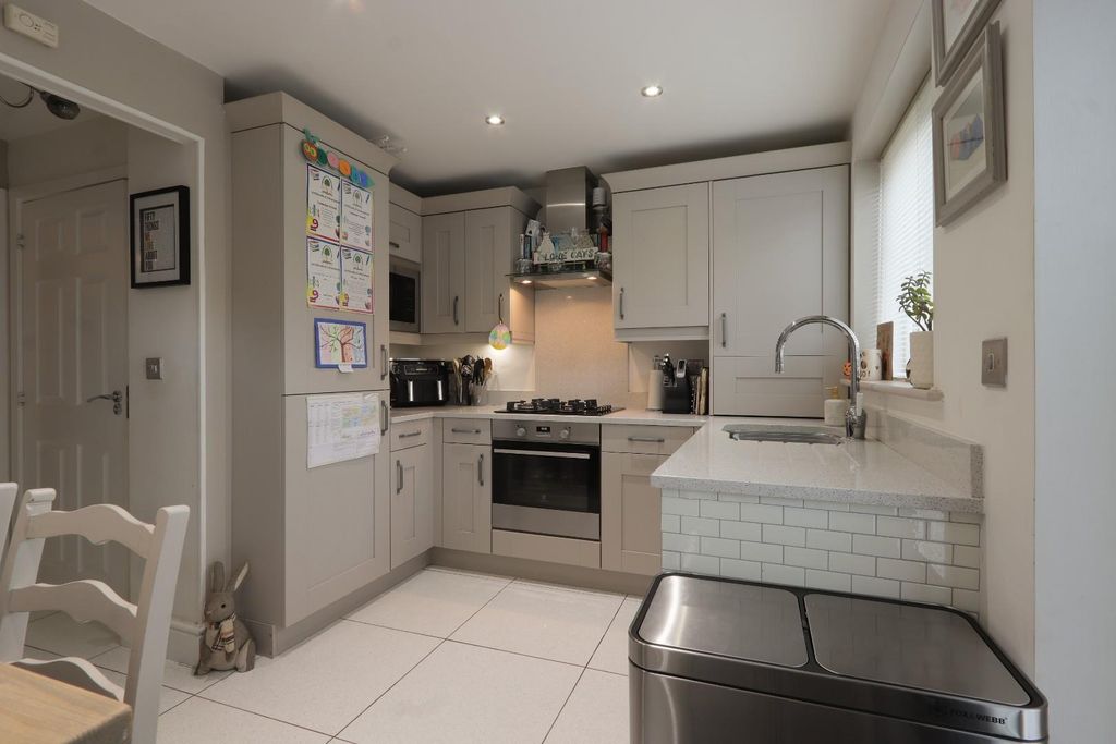 Property photo 2 of 28 Img_4111_1.Jpg