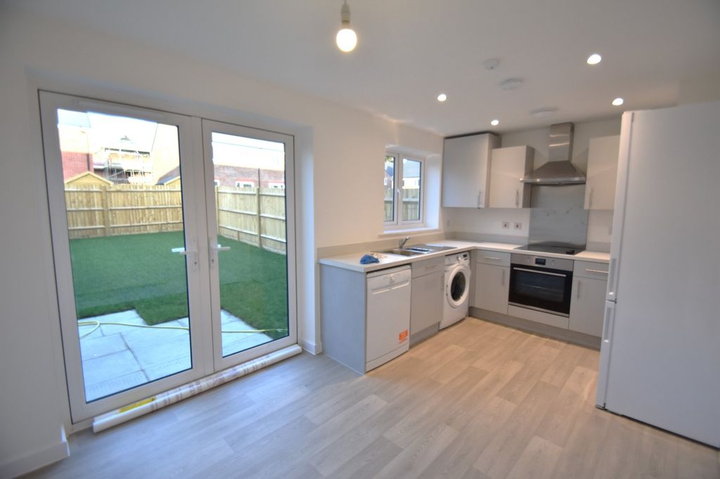 Property photo 2 of 13 Picture No. 05