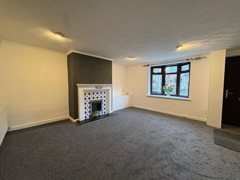 Property photo 3 of 13 Gallery