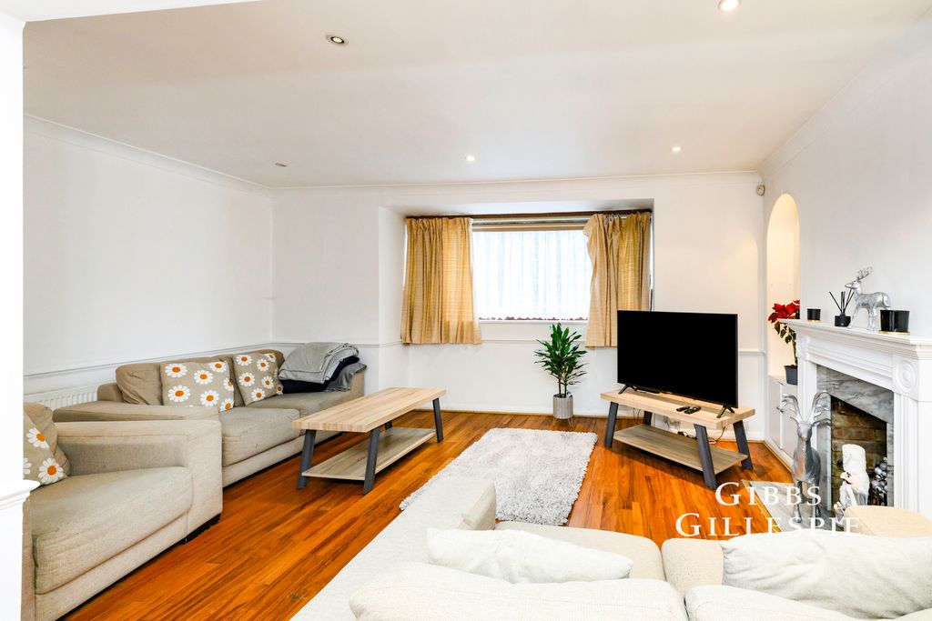 Property photo 2 of 10 Pbox-Img.Jpg