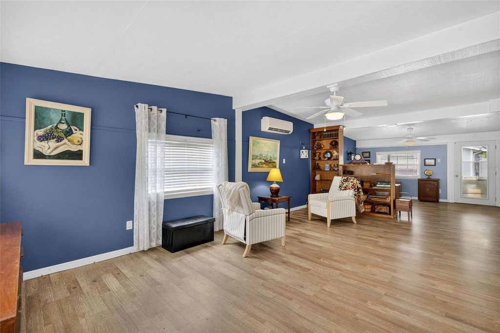 Property photo 3 of 19 <Alttext/>