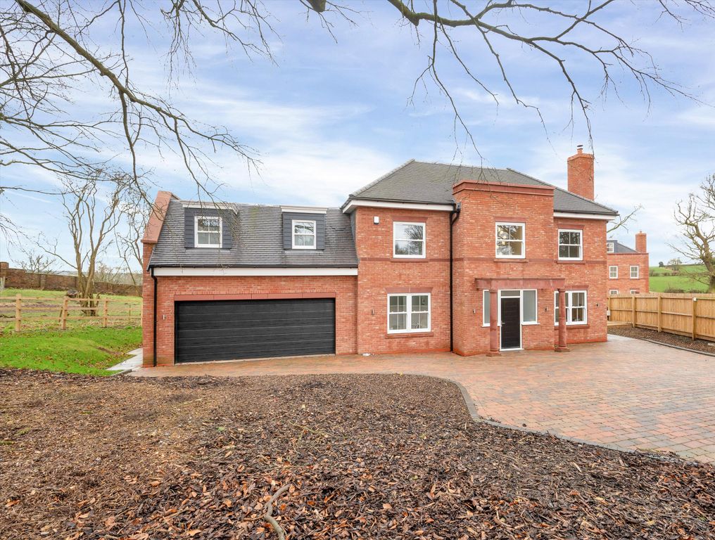 Property photo 1 of 31 1 The Mayfair