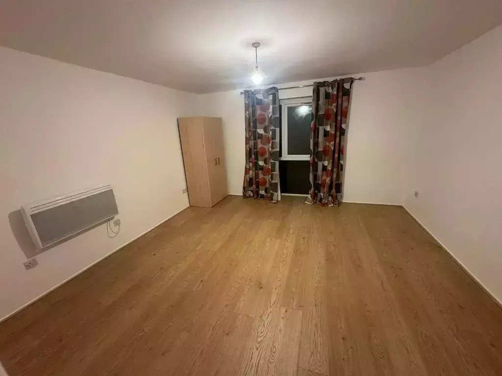Property photo 2 of 4