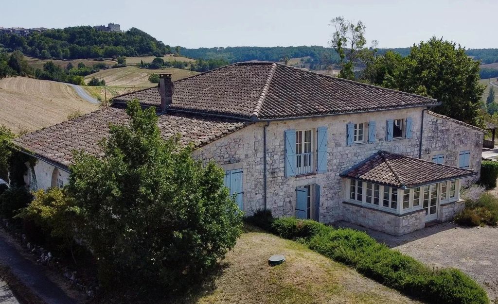 Property photo 1 of 15