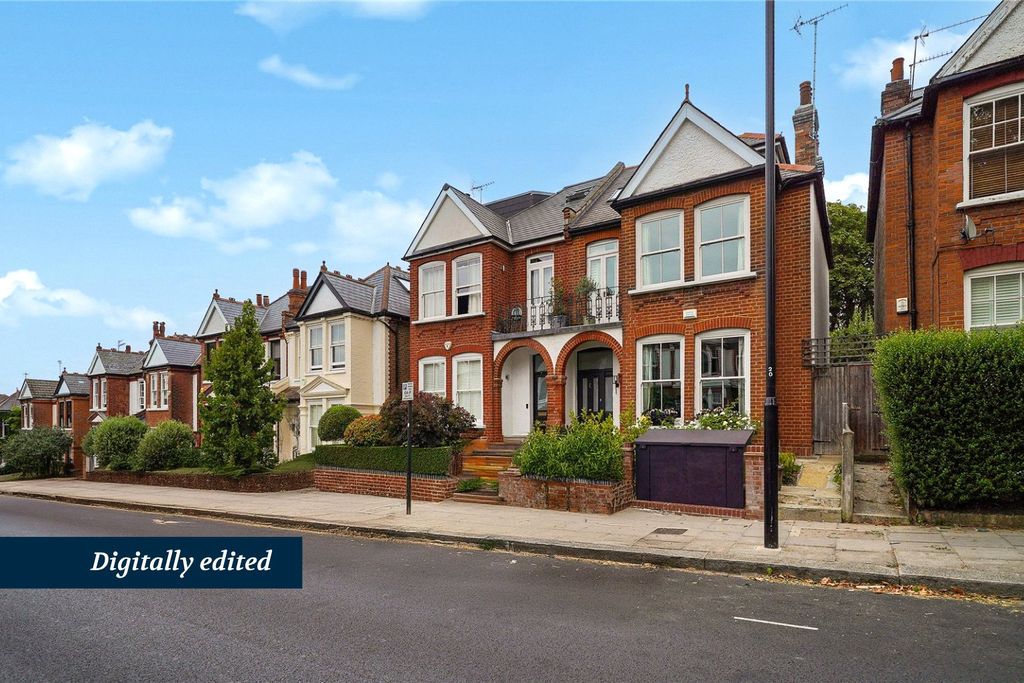 Property photo 2 of 27 Picture No. 49