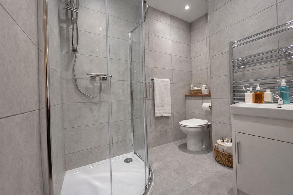 Property photo 3 of 7 03E93831-402E-4F3A-A929-8333E57Ff6ce.Png