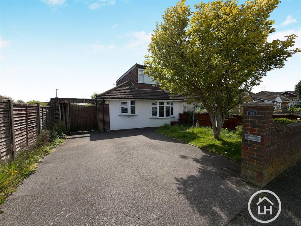 Property photo 1 of 9 External