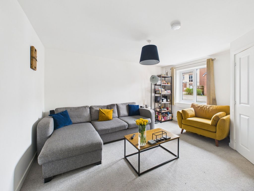 Property photo 2 of 13