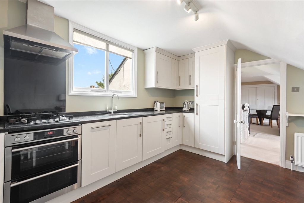 Property photo 3 of 14 Kitchen