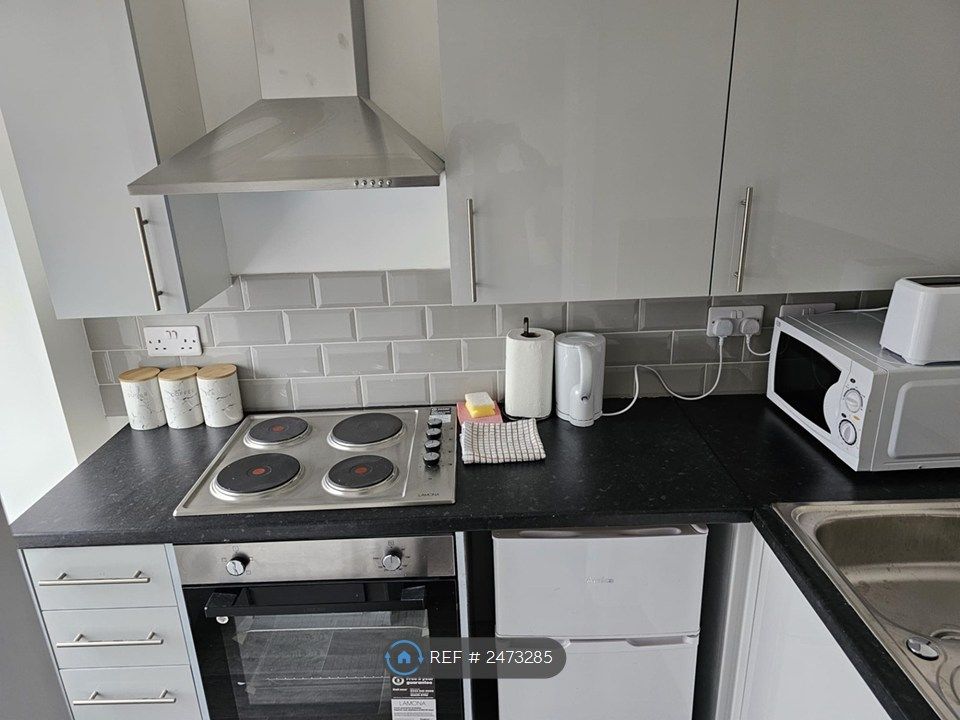 Property photo 2 of 3