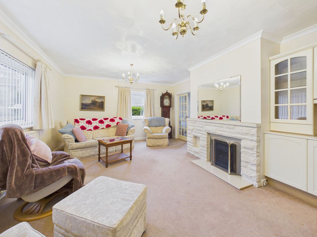 Property photo 3 of 28