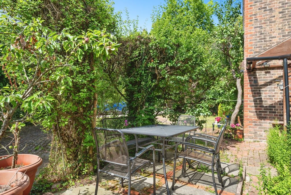 Property photo 3 of 14 Photo