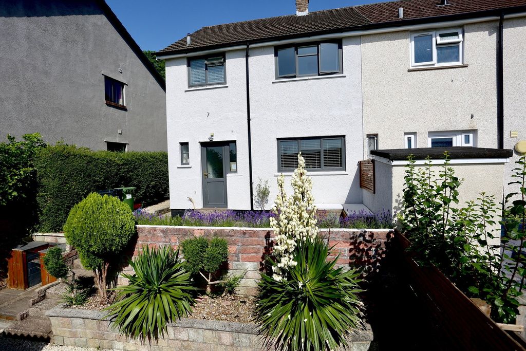 Property photo 1 of 31