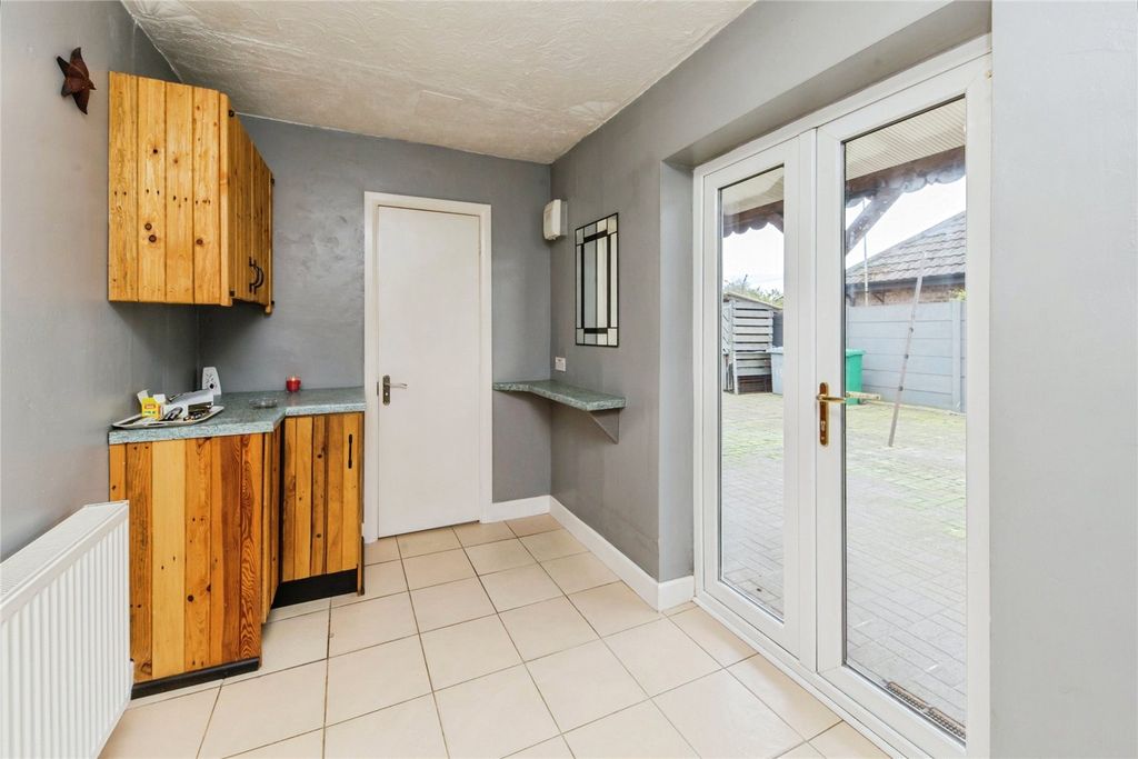 Property photo 3 of 19 Picture No. 04