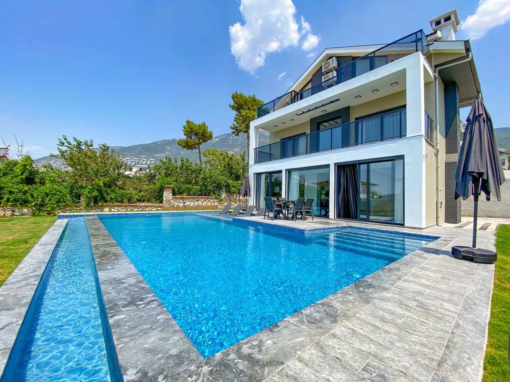 Property photo 1 of 19 Sea View Luxury Property For Sale In Fethiye - A Stunning Villa With A Private Pool And Garden