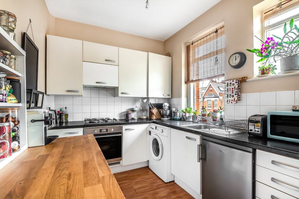 Property photo 3 of 6 Picture No. 05