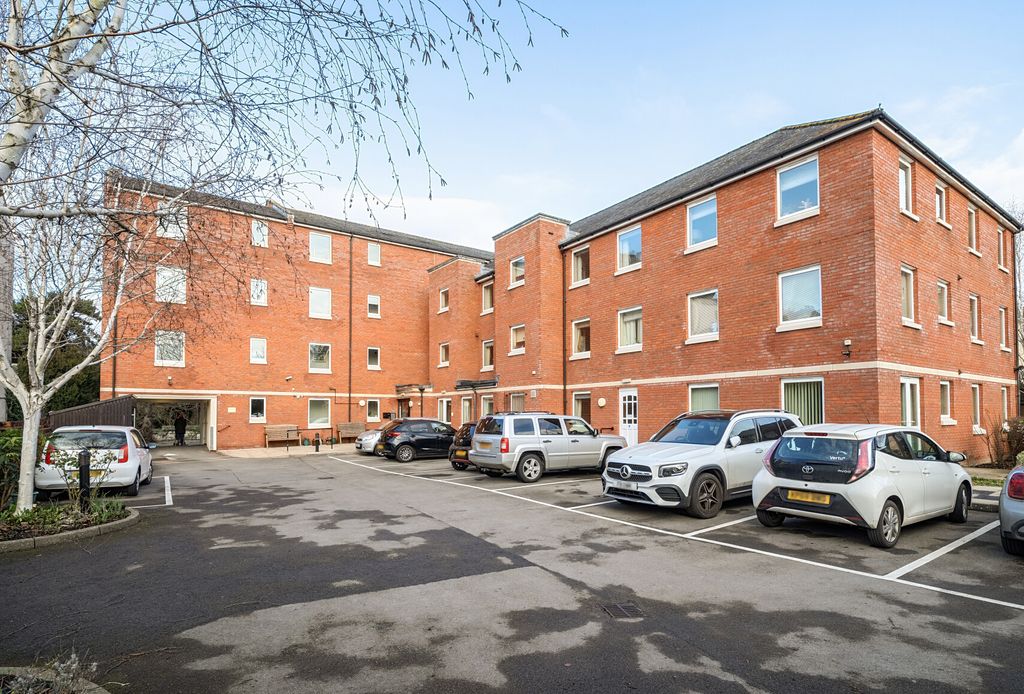 Property photo 2 of 14 1401844-18-697A41...