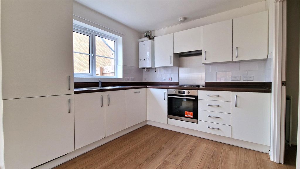 Property photo 2 of 9 Kitchen 1 .Jpg