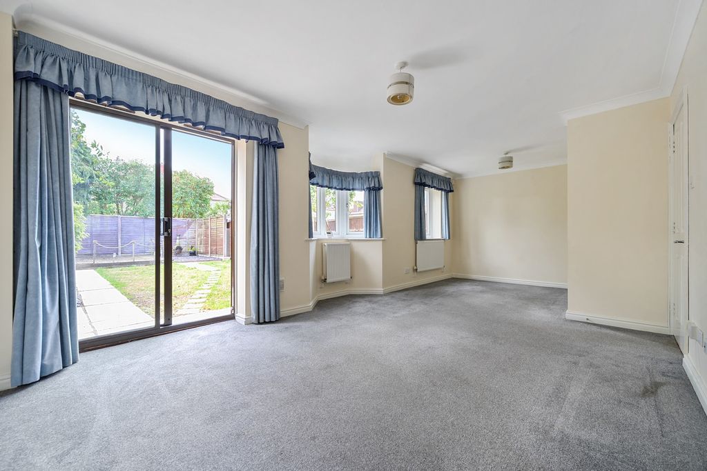 Property photo 3 of 14