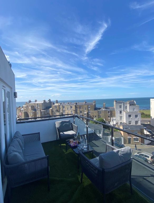 Property photo 2 of 21