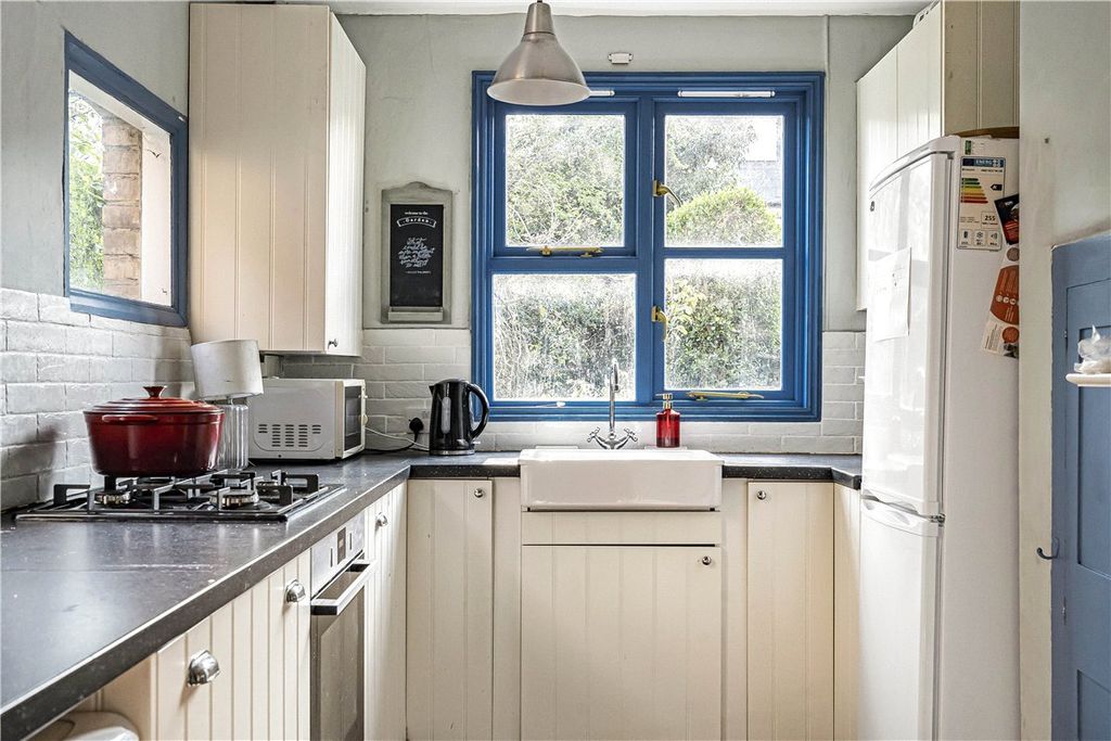 Property photo 2 of 16 Picture 2