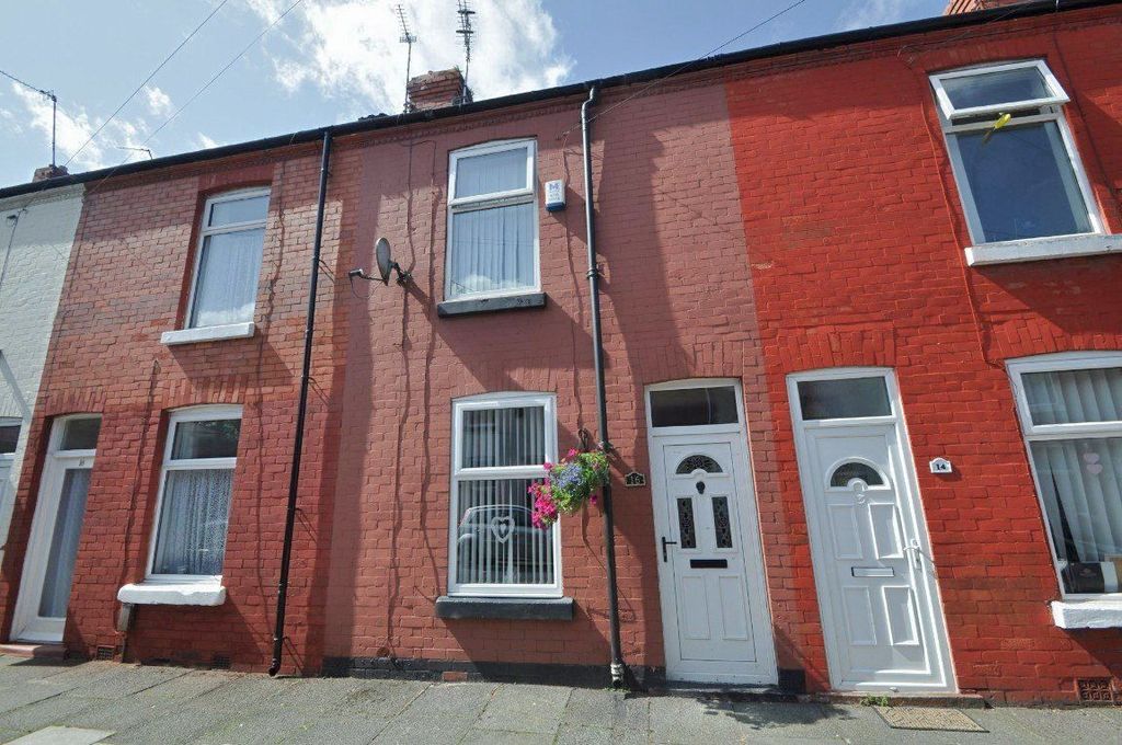 Property photo 1 of 17