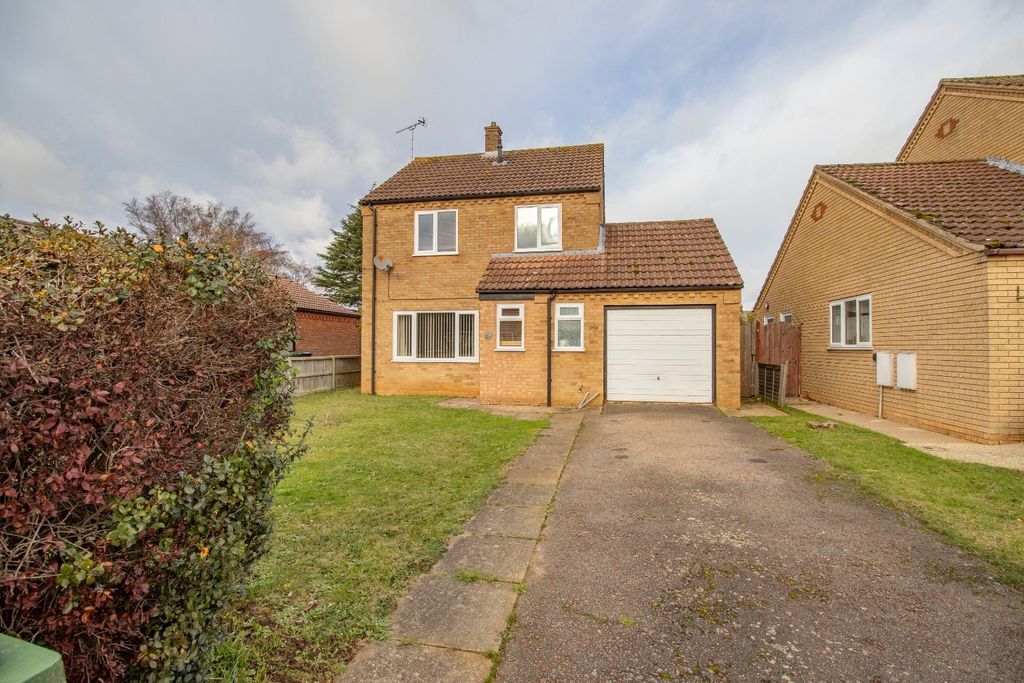 Property photo 1 of 18 4063812