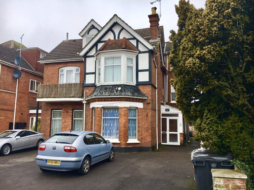 Property photo 1 of 5