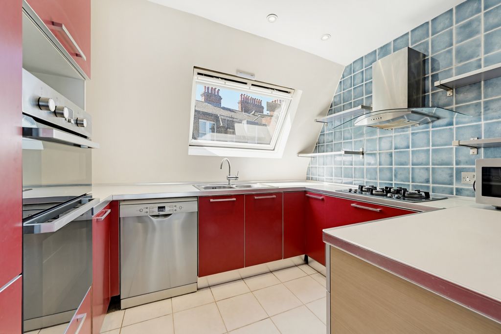 Property photo 3 of 17