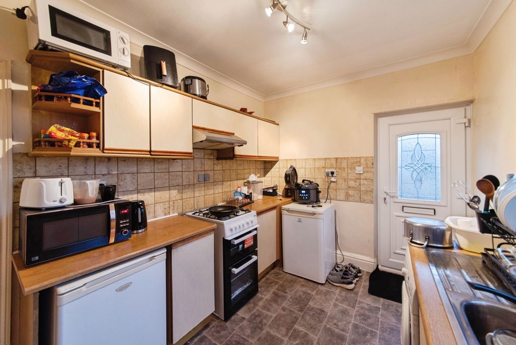 Property photo 2 of 14 Pbox-Img.Jpg