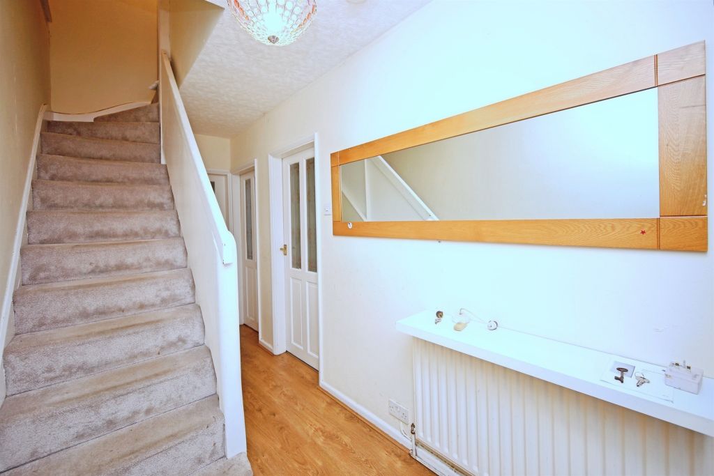 Property photo 2 of 23