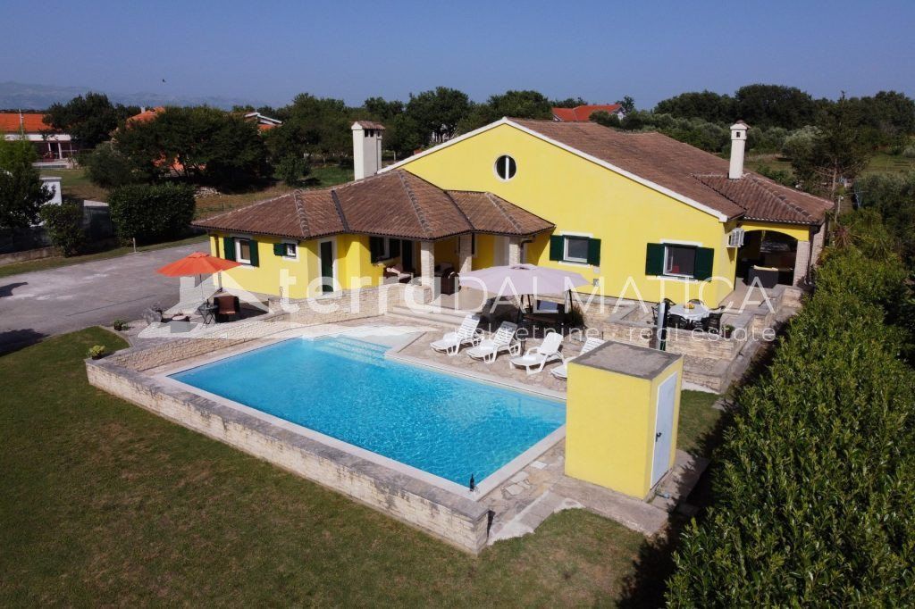 Property photo 1 of 38 House Poličnik With Swimming Pool And Landscaped Garden