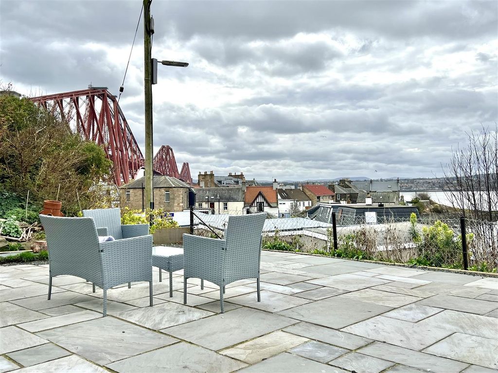 Property photo 2 of 22 North Queensferry