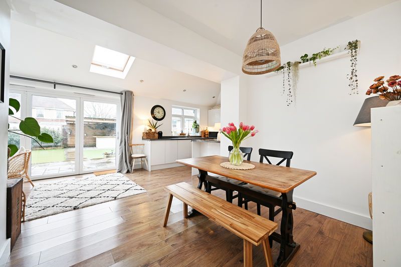 Property photo 3 of 33 Open Plan Living / Dining