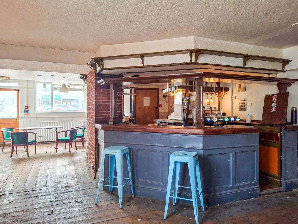 Property photo 3 of 7