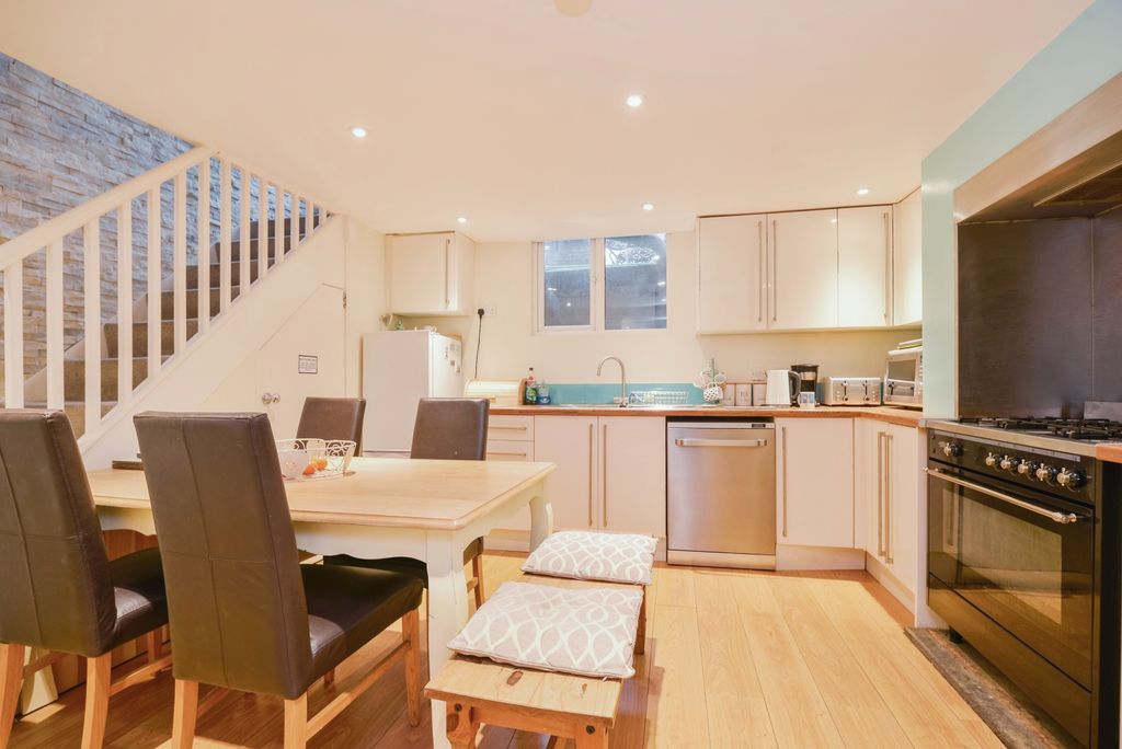 Property photo 3 of 17 Photography