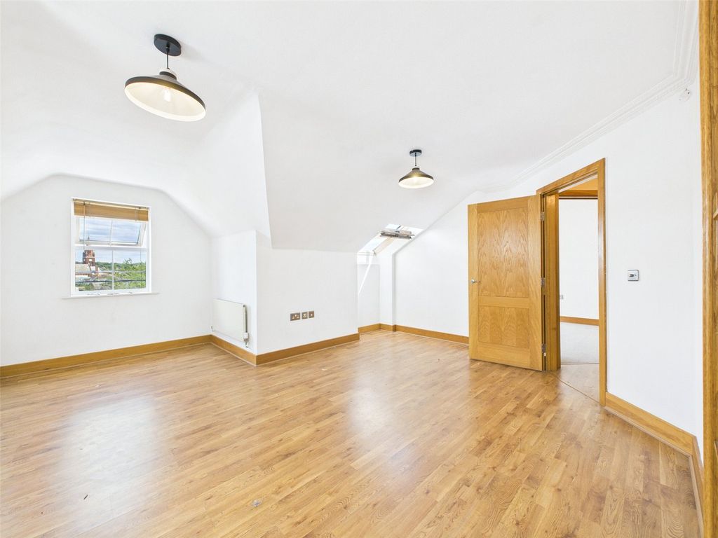 Property photo 3 of 10 Picture No. 03