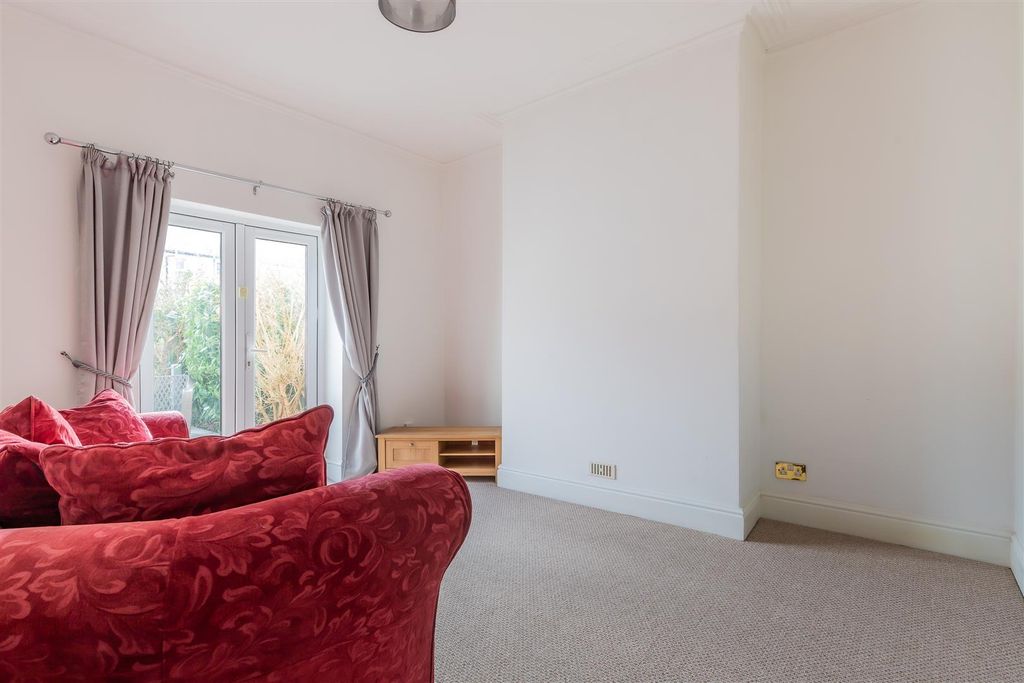 Property photo 2 of 17 34 (10 Of 17).Jpg