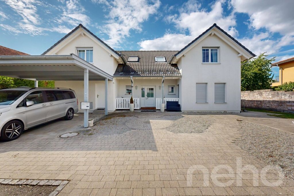 Property photo 3 of 13