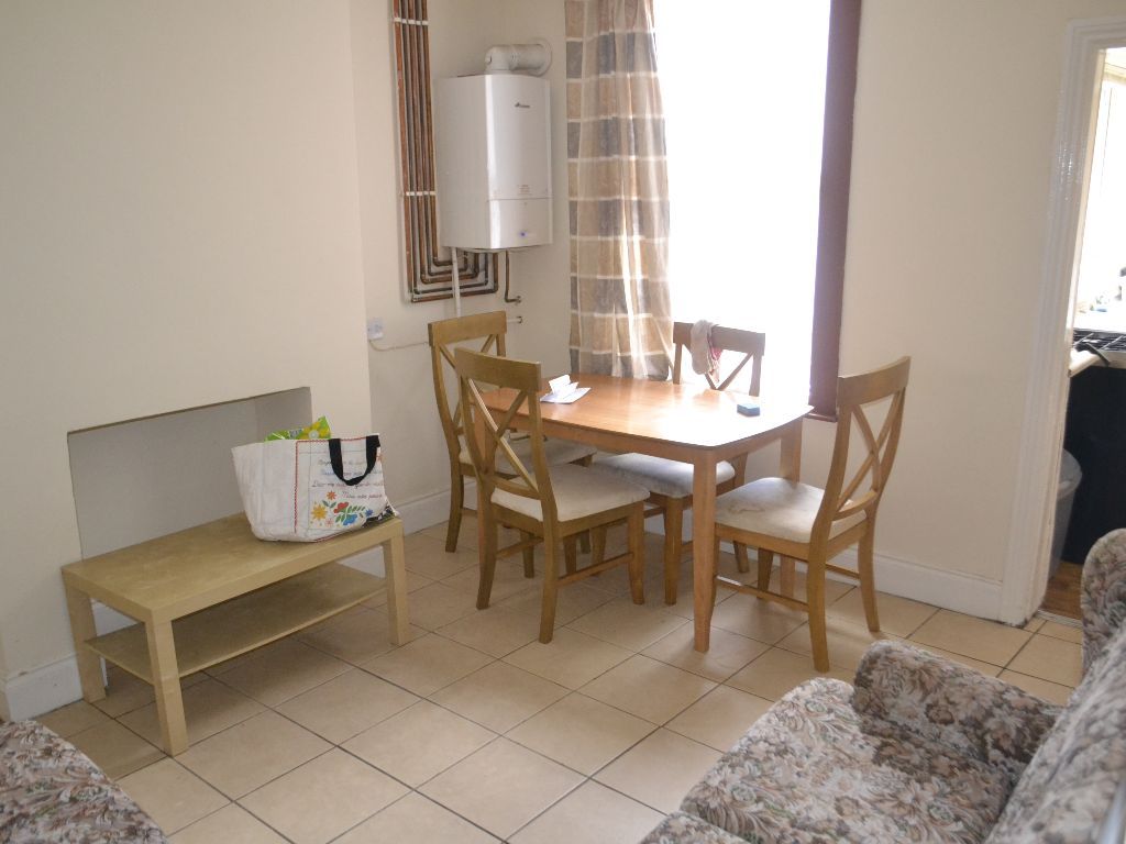 Property photo 2 of 9 Living Room