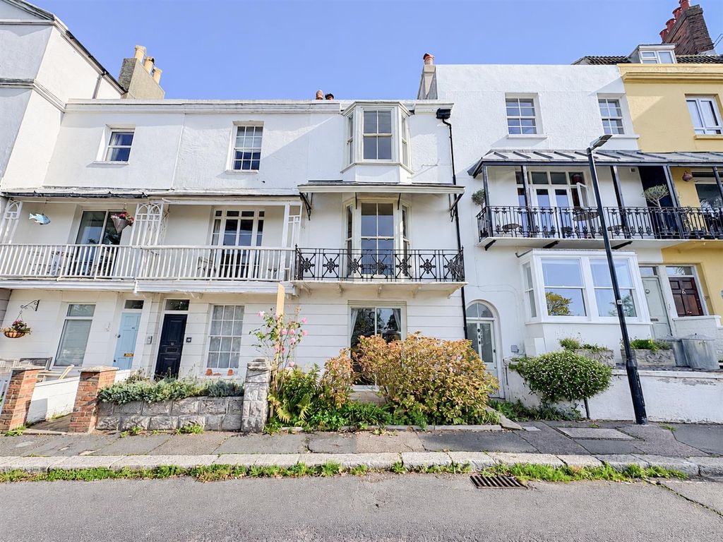 Property photo 1 of 34
