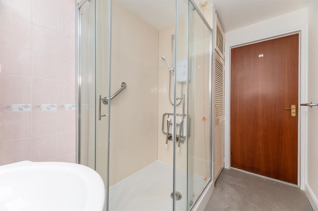 Additional image 17 of 2 bed flat for saleTealbeck Approach, Otley LS21