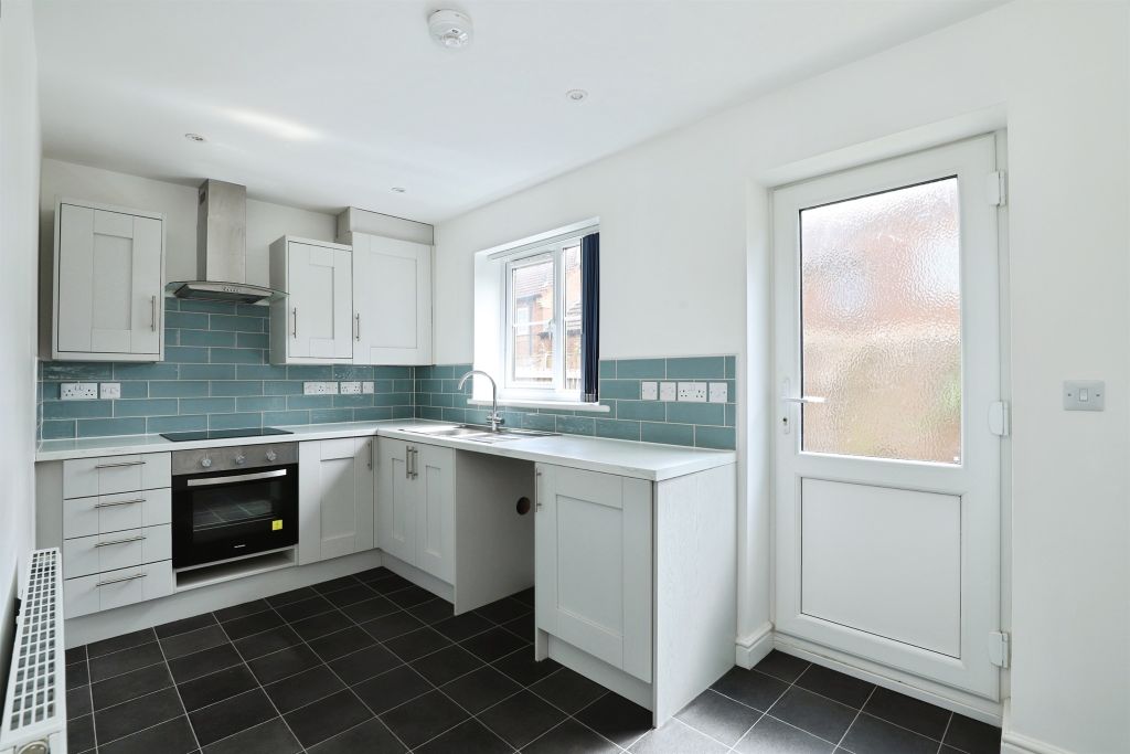 Property photo 2 of 13