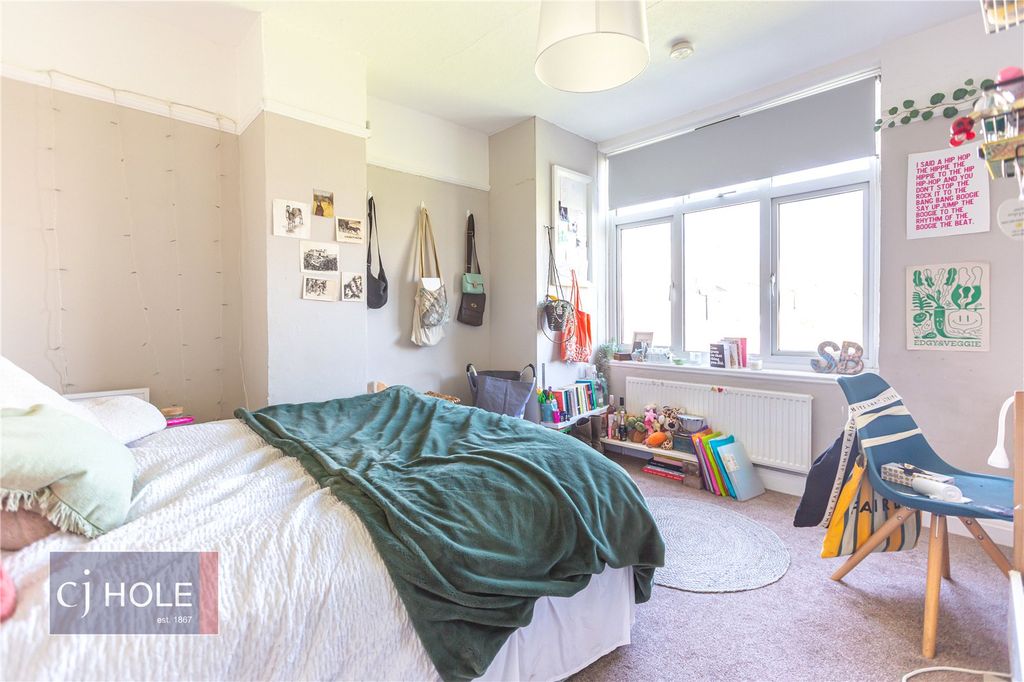 Property photo 2 of 15 Picture No. 04