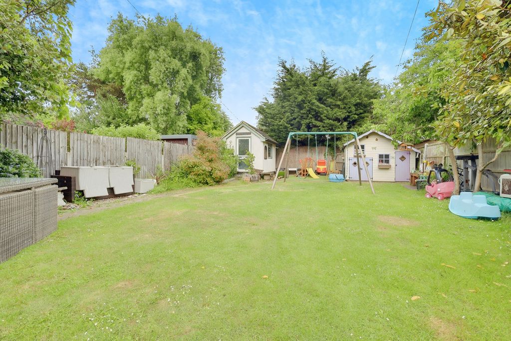 Property photo 2 of 26