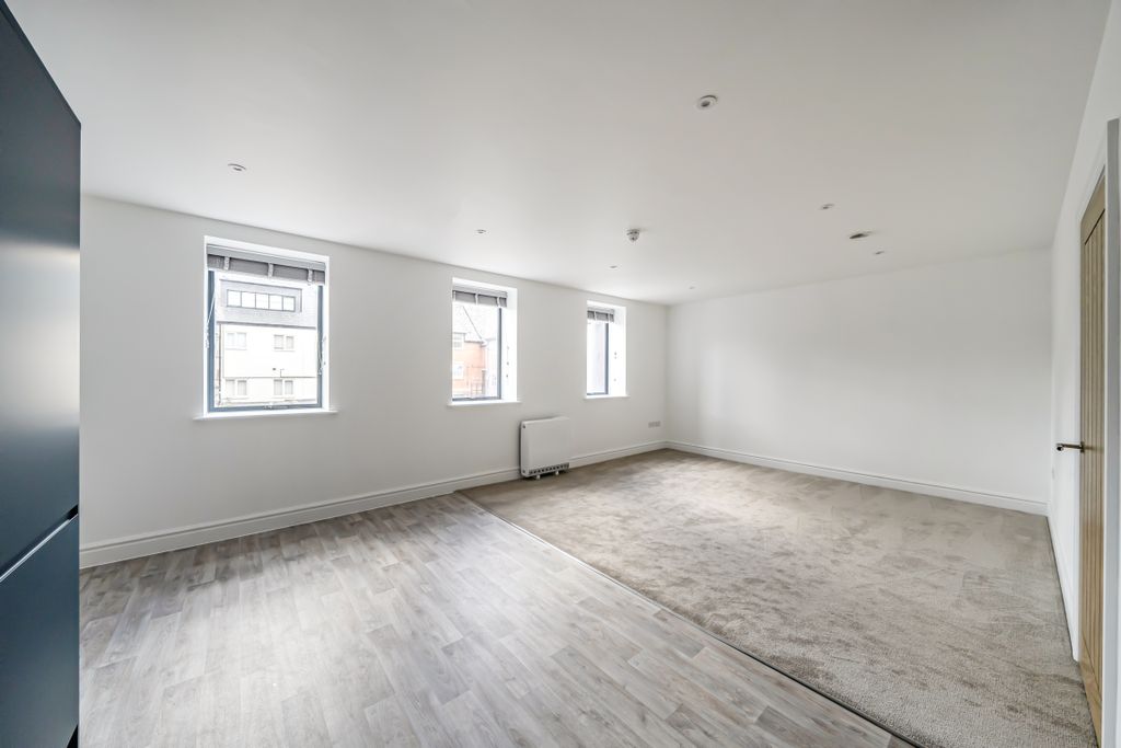 Property photo 2 of 10 1448339-10-69E64A0De7F65