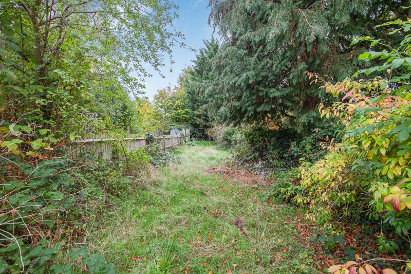 Property photo 3 of 10 Garden